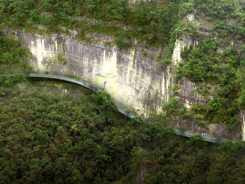 Construction case of glass walkway project in Shenzhen