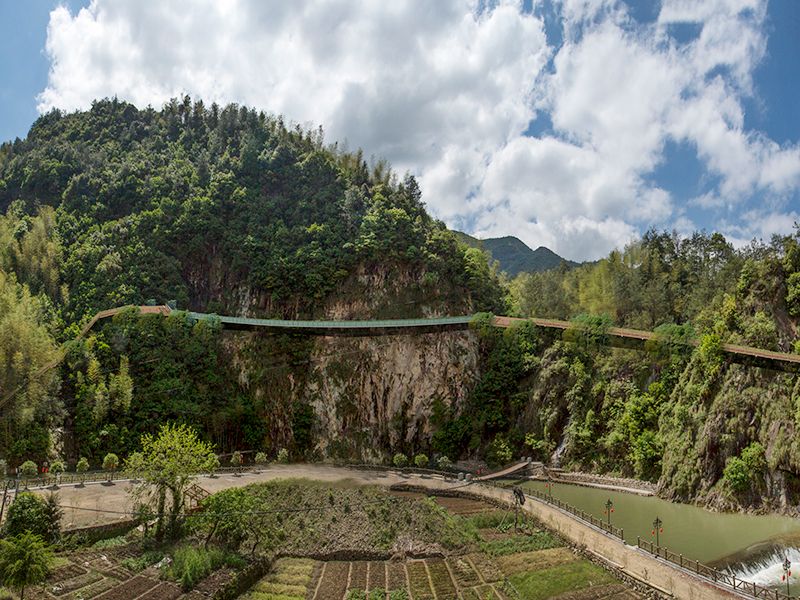 Construction Case of Tangtou Village glass walkway Project